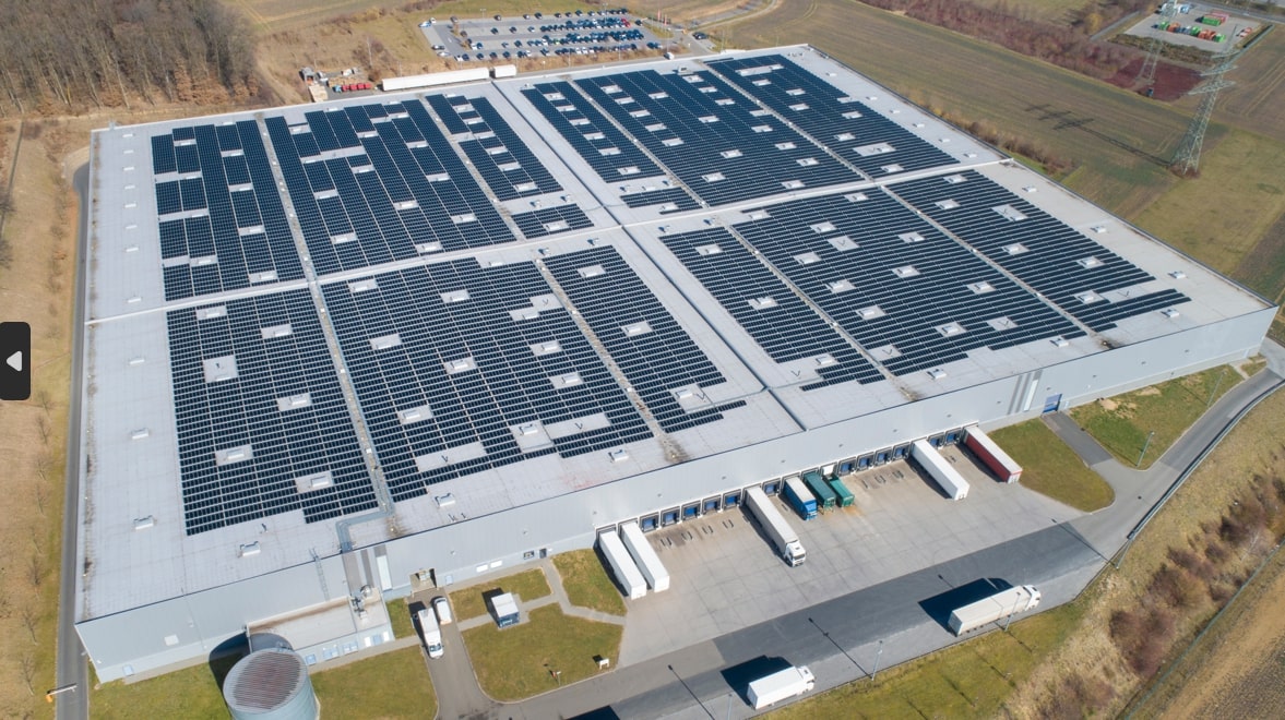 Grande installation photovoltaïque professionnelle